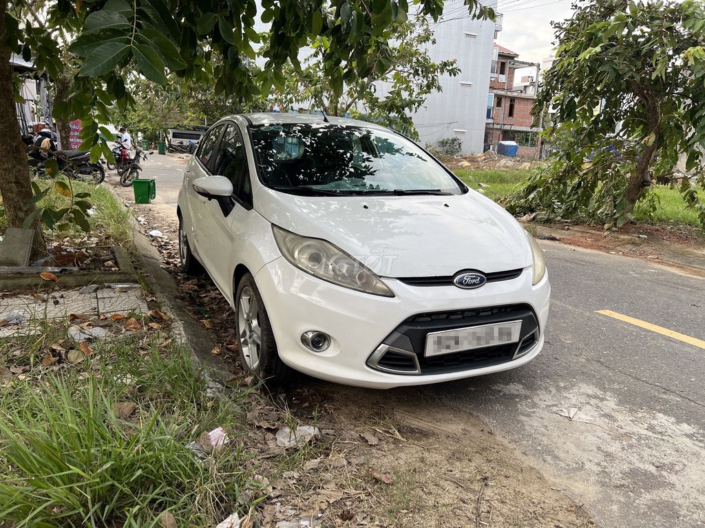 Ford Fiesta 2013 Sport 1.6 AT - 95000 km. Mua bán Ô tô tại Quận Liên Chiểu Đà Nẵng được đăng bởi Phát hình 2