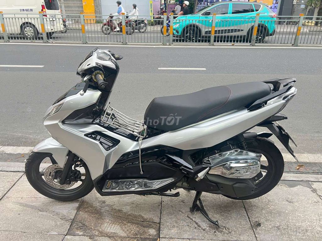 Honda Air Blade 125 2022 Серебристый Б/У