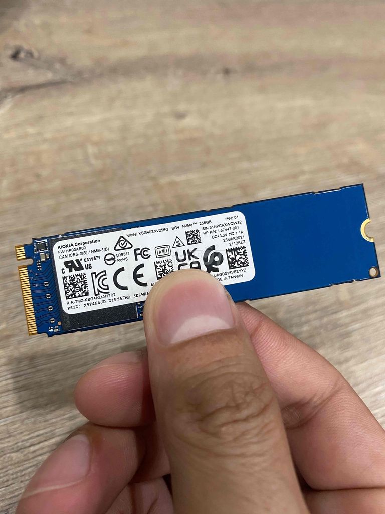 SSD Nvme 256G zin máy Hp ship us sẵn Win 10