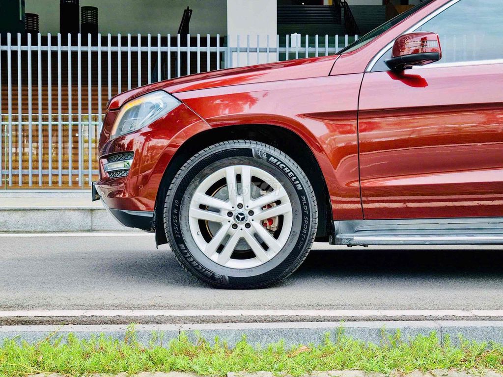 Mercedes-Benz GL350 CDI Đỏ Model 2016. Mua bán Ô tô tại Quận 8 Tp Hồ Chí Minh được đăng bởi Hồng Phúc hình 9