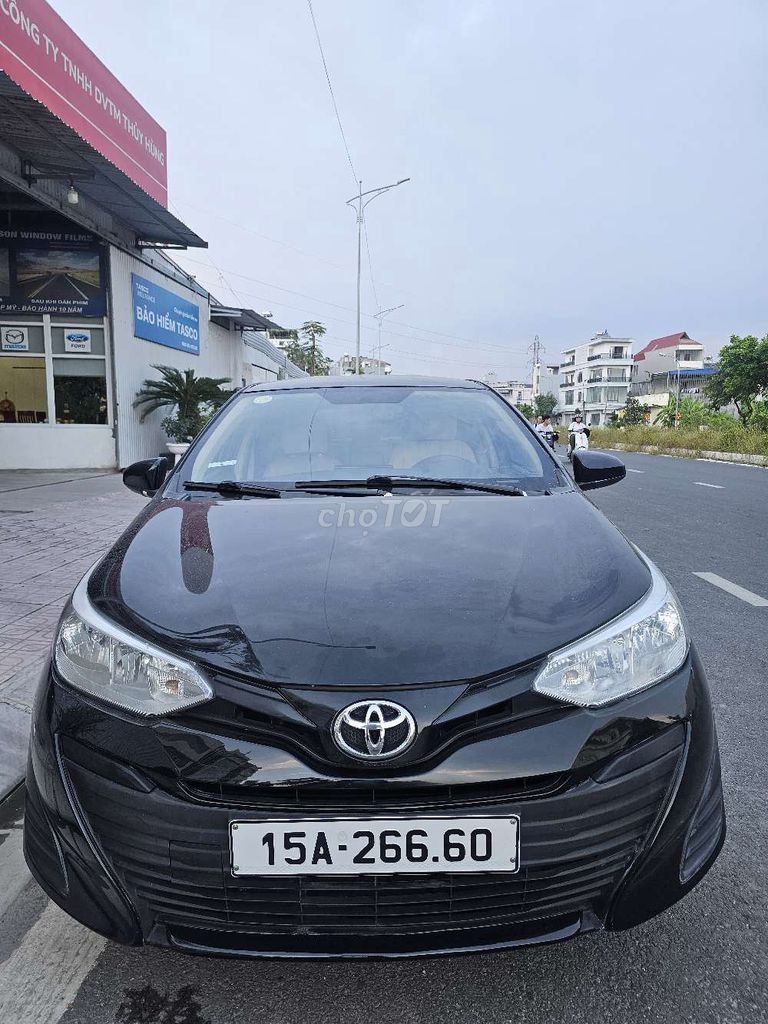 Toyota Vios E, механическая коробка передач, 5 мест, цвет черный