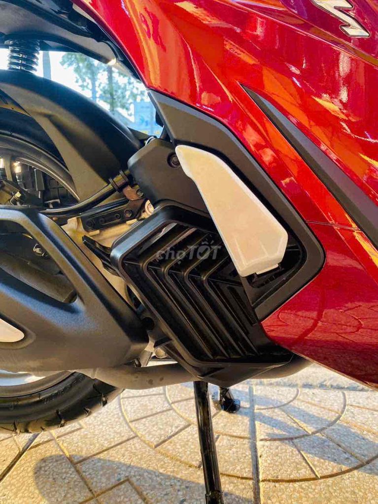 Honda SH125i CBS 2023 Đỏ 5000 km. Mua bán Xe máy tại Quận Ninh Kiều Cần Thơ được đăng bởi CHXM Tân Liên Hưng 2 hình 11