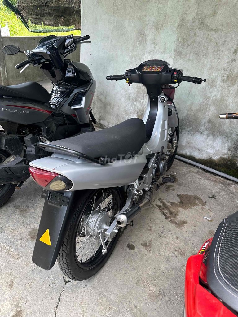 Suzuki Sport Silver Vietnam