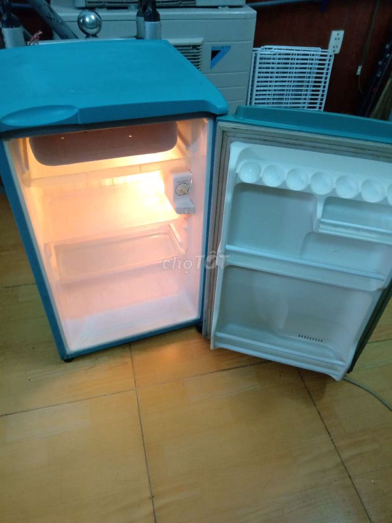 0933348068 - Tủ lạnh aqua 93l hãng Sanyo