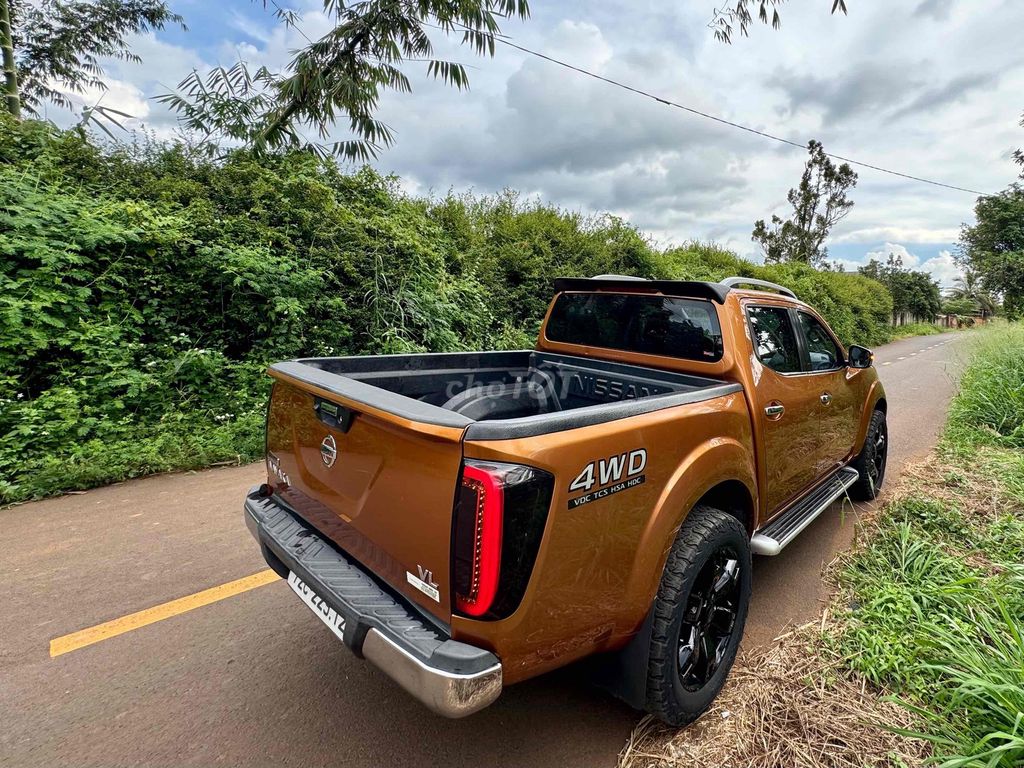 Nissan Navara 2015 NP300 VL 4x4 AT - 130000 km. Mua bán Ô tô tại Huyện Đắk Mil Đắk Nông được đăng bởi Nguyễn Quý hình 5