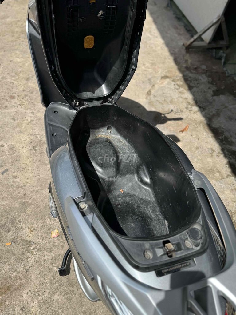 Honda Lead 125 Fi / Chính Chủ 64. Mua bán Xe máy tại Quận Bình Thuỷ Cần Thơ được đăng bởi CỬA HÀNG XE MÁY VŨ Fi hình 4