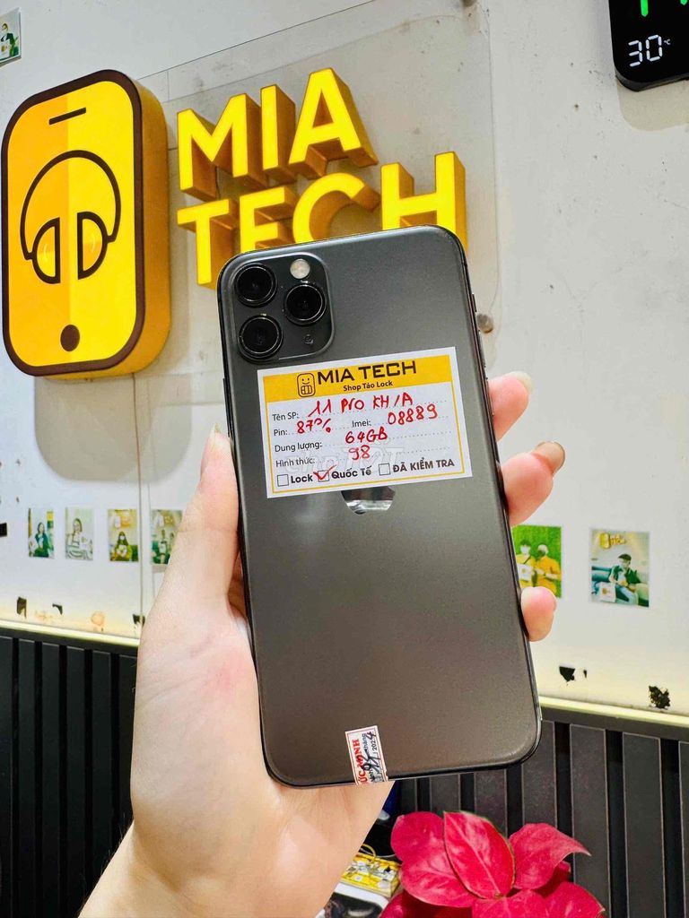 Apple iPhone 11 Pro 64GB Quốc Tế 98%. Mua bán Điện thoại tại Quận Ba Đình Hà Nội được đăng bởi Huy Trần hình 1