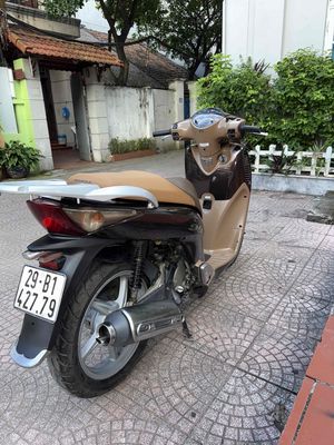 e bán sh nhập 125 máy zin nguyên bản cực chất. Mua bán Xe máy tại Quận Long Biên Hà Nội được đăng bởi Nguyen Chung