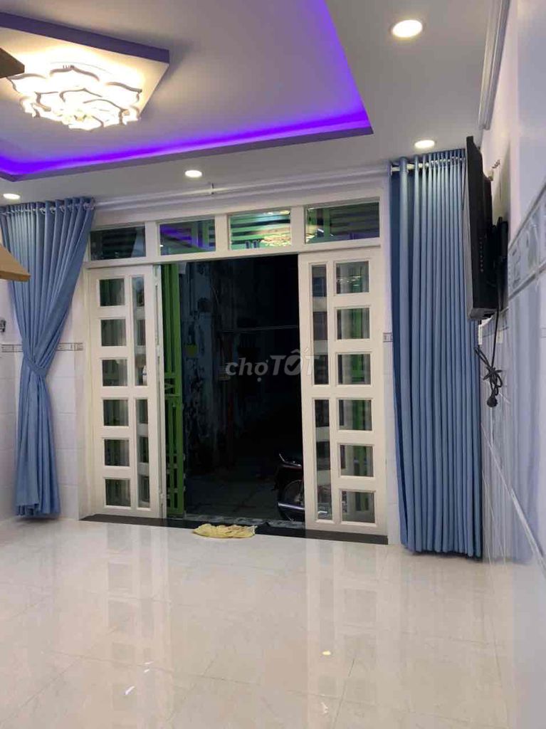 BÁN NHÀ ĐẸP RỰC RỠ HUỲNH TẤN PHÁT NHÀ BÈ- 58M2- TẶNG NỘI THẤT- GIÁ TỐT