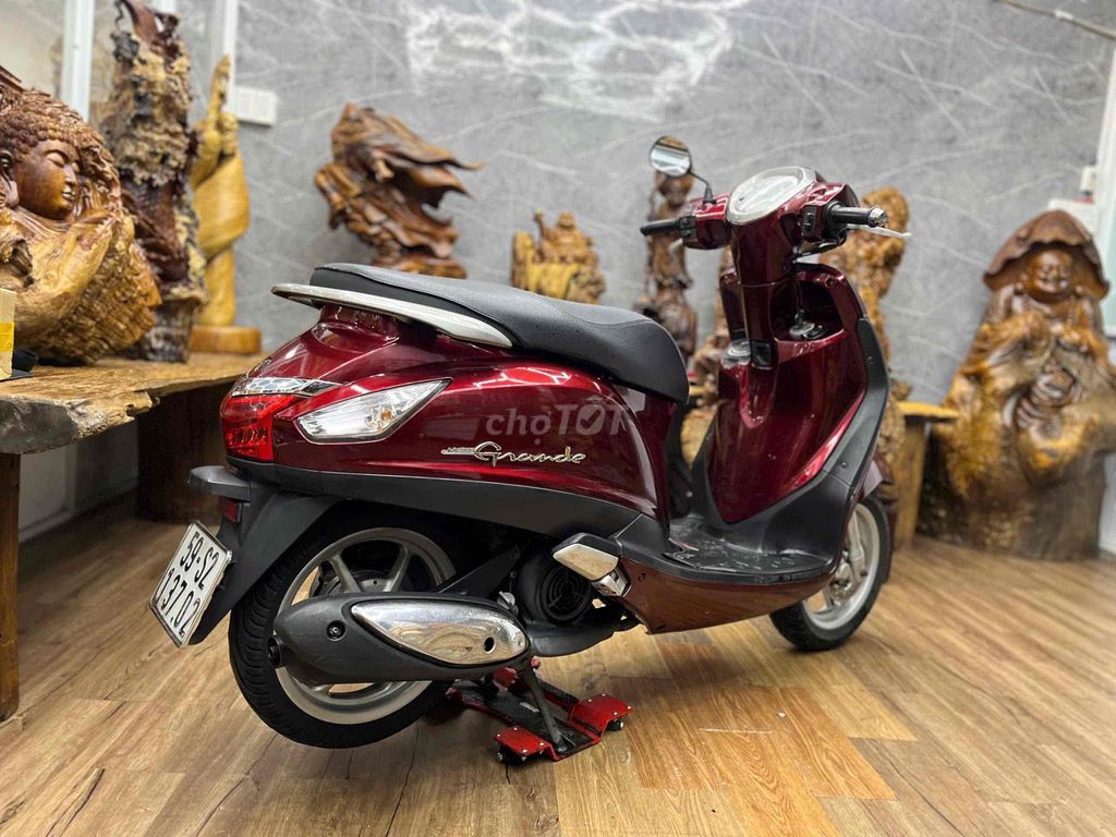 Yamaha Grande от собственника с сайгонским номером, тихий двигатель