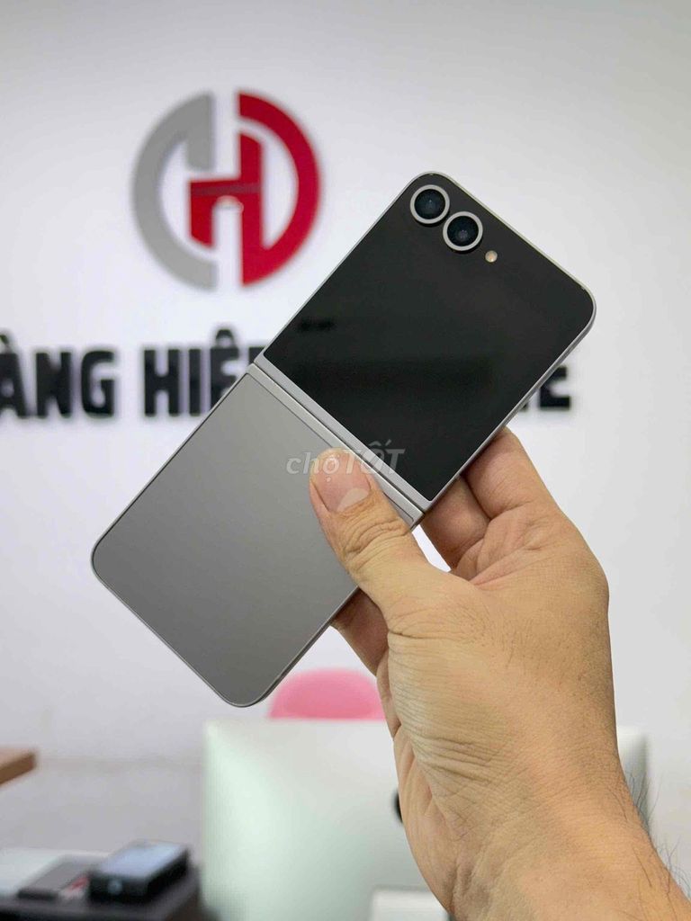 Ss Z Flip6 256Gb Hàn 2 Sim 98% - Góp-Thu Mua. Mua bán Điện thoại tại Quận 7 Tp Hồ Chí Minh được đăng bởi Hoàng Hiệp Mobile hình 1