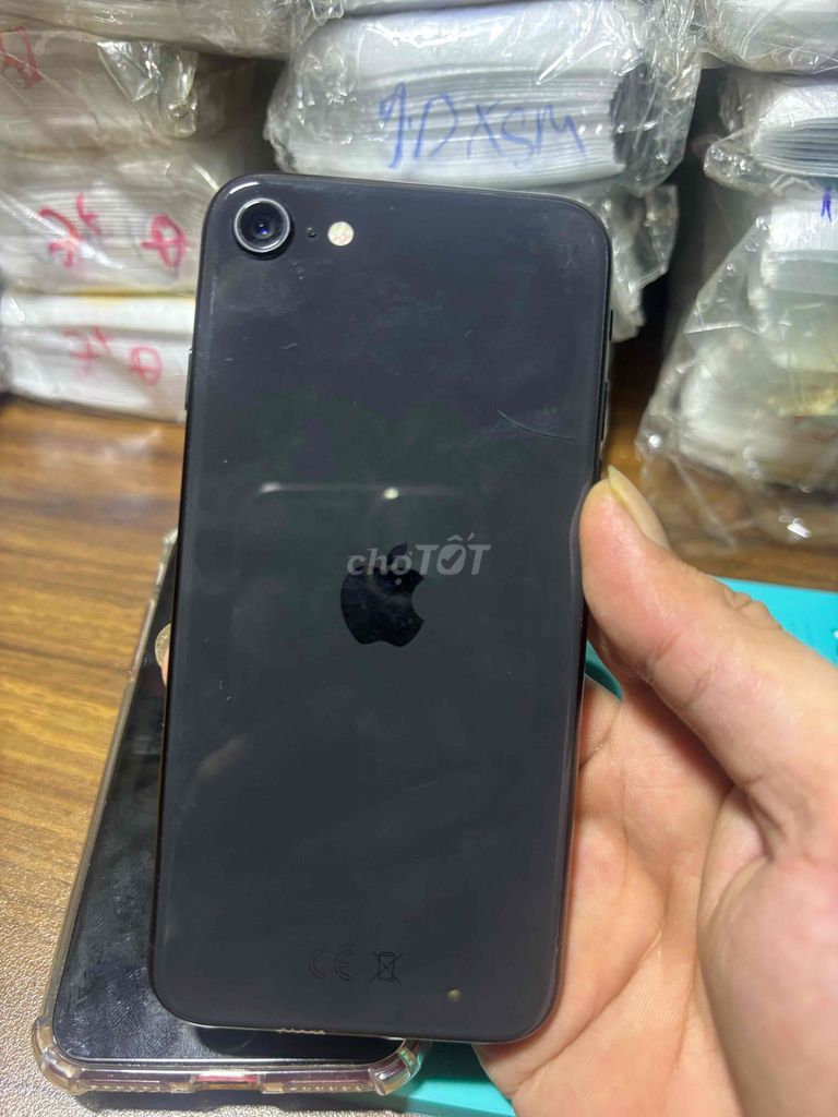 Apple iPhone SE 2020 64GB Đen có nhận giao lưu. Mua bán Điện thoại tại Quận Bình Tân Tp Hồ Chí Minh được đăng bởi Bình Tân hình 1