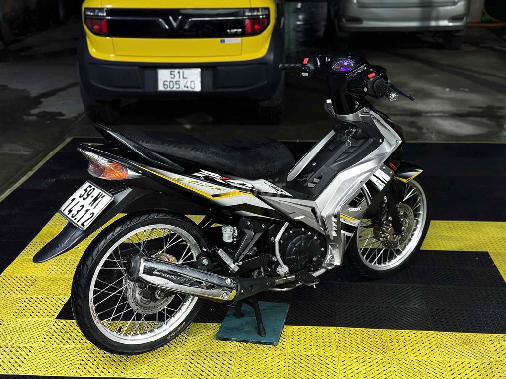 Yamaha Exciter 57zz Đen Bạc. Mua bán Xe máy tại Huyện Củ Chi Tp Hồ Chí Minh được đăng bởi Hồ Công Bằng hình 3