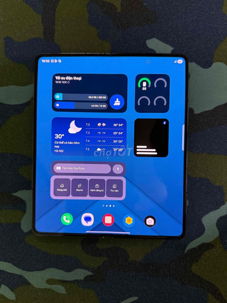 Samsung Z Fold 4 12GB/256GB. Mua bán Điện thoại tại Quận Thanh Xuân Hà Nội được đăng bởi nguyễn Khánh hình 1