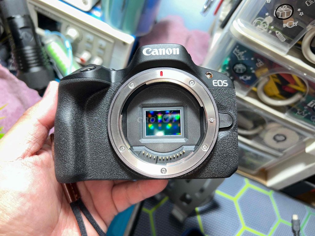 Máy ảnh Canon R50 Đen Đã sử dụng Kèm kit 18-45. Mua bán Máy ảnh, Máy quay tại Quận Long Biên Hà Nội được đăng bởi Tuấn hình 1
