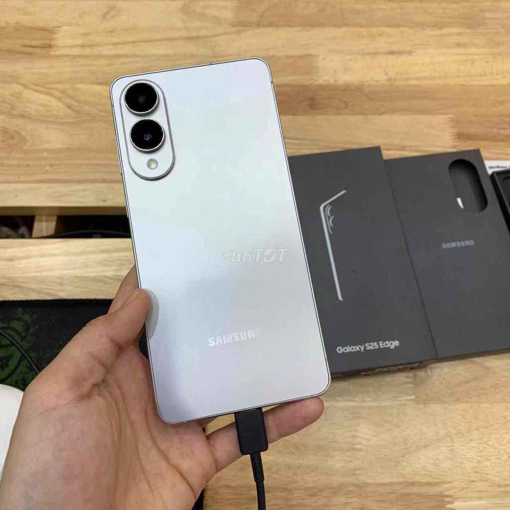 Samsung S25 Edge Chính hãng SSVN Thanh lý. Mua bán Điện thoại tại Quận Thanh Xuân Hà Nội được đăng bởi Minh Quân hình 1
