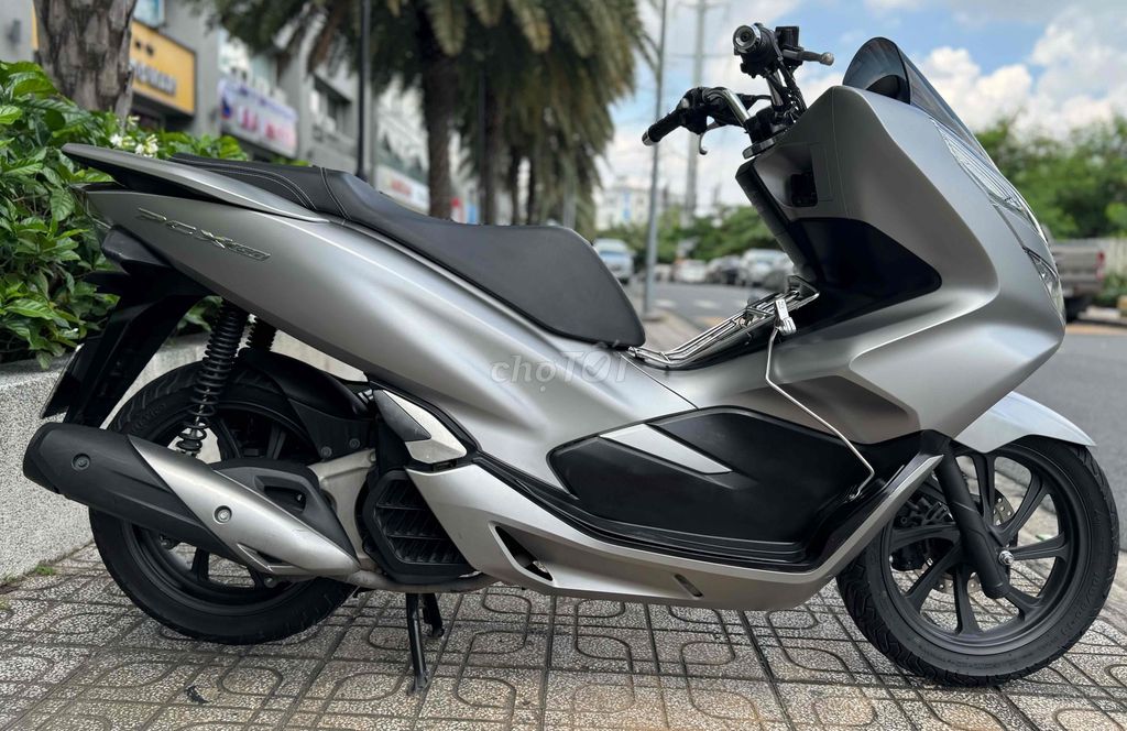 Honda PCX 150 2018 Smart Key Bạc. Mua bán Xe máy tại Thành phố Thủ Đức Tp Hồ Chí Minh được đăng bởi  xe máy HOÀNG THỊNH Thủ Đức  hình 8