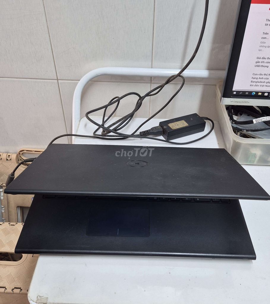 Dell inspirion 15. Mua bán Laptop tại Quận 10 Tp Hồ Chí Minh được đăng bởi Trinh Cẩm hình 1