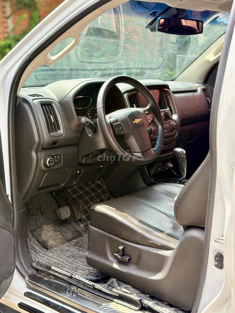 Chevrolet Trailblazer LTZ 2018 Trắng bản FULL