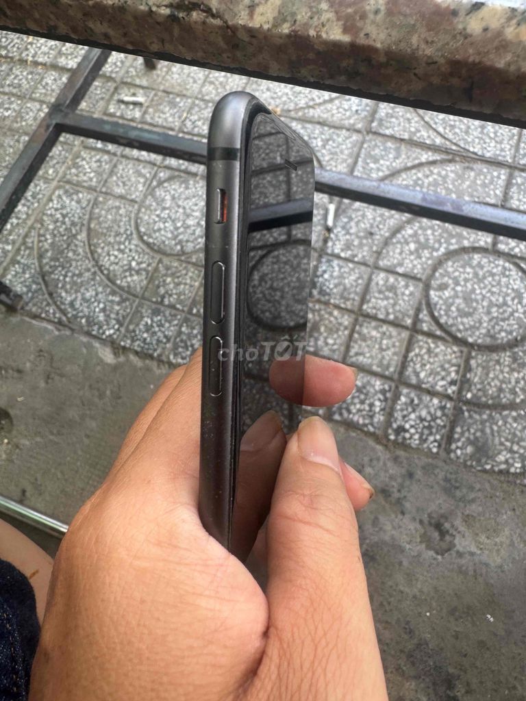 iPhone 8 64GB Đen. Mua bán Điện thoại tại Quận Cái Răng Cần Thơ được đăng bởi hung bui hình 1