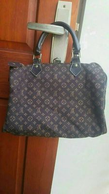 Túi Trống Nữ. Louis Vuitton. Chính Hãng France.98%