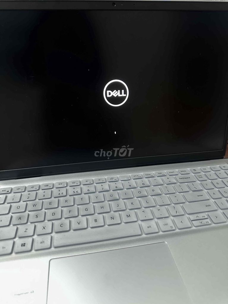 Dell Inspiron 15 3530 Bạc. Mua bán Laptop tại Quận Sơn Trà Đà Nẵng được đăng bởi Nguyễnn Hoàng Ngọc hình 1