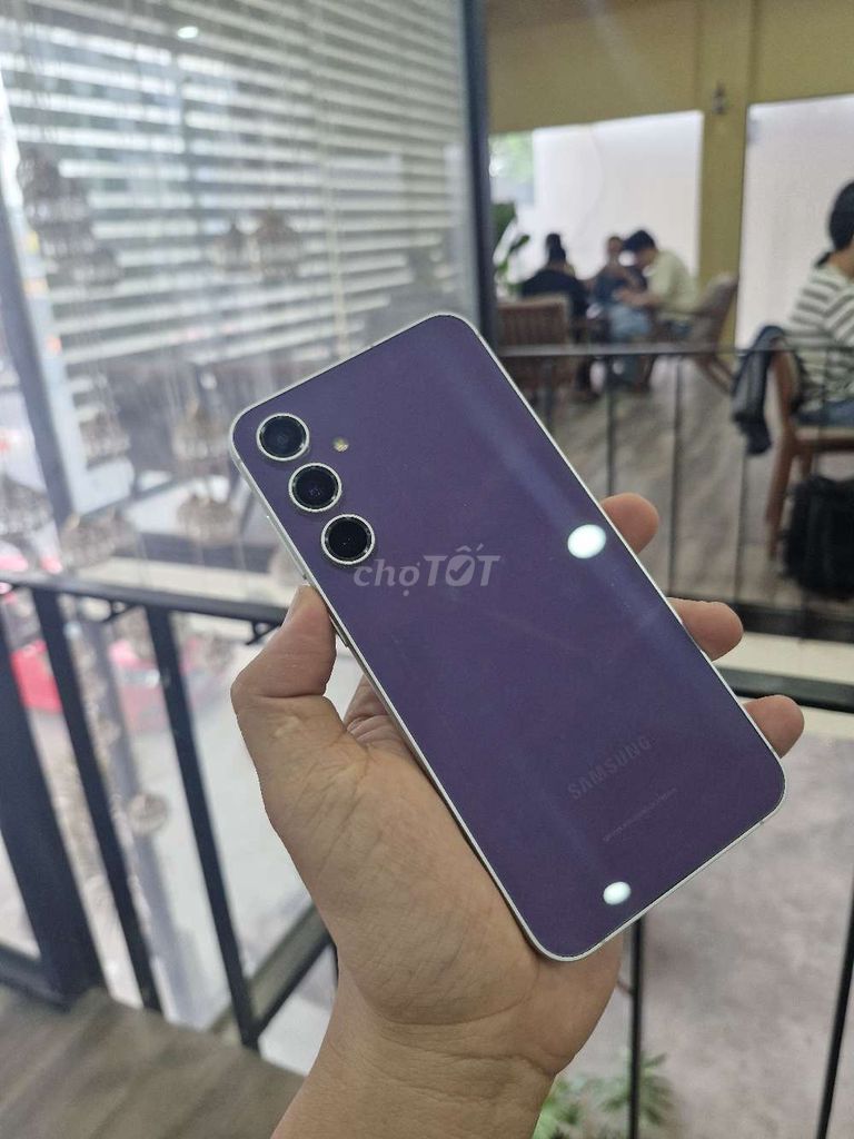 Samsung Galaxy S23 FE 256GB Tím. Mua bán Điện thoại tại Quận Ninh Kiều Cần Thơ được đăng bởi nguyễn Trần Quân hình 1