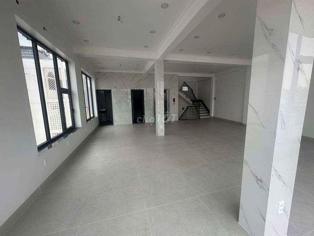 🏠10 tr/Tháng- Góc 2 Mặt tiền Trương Thị Hoa-Cho thuê tầng 2-100m