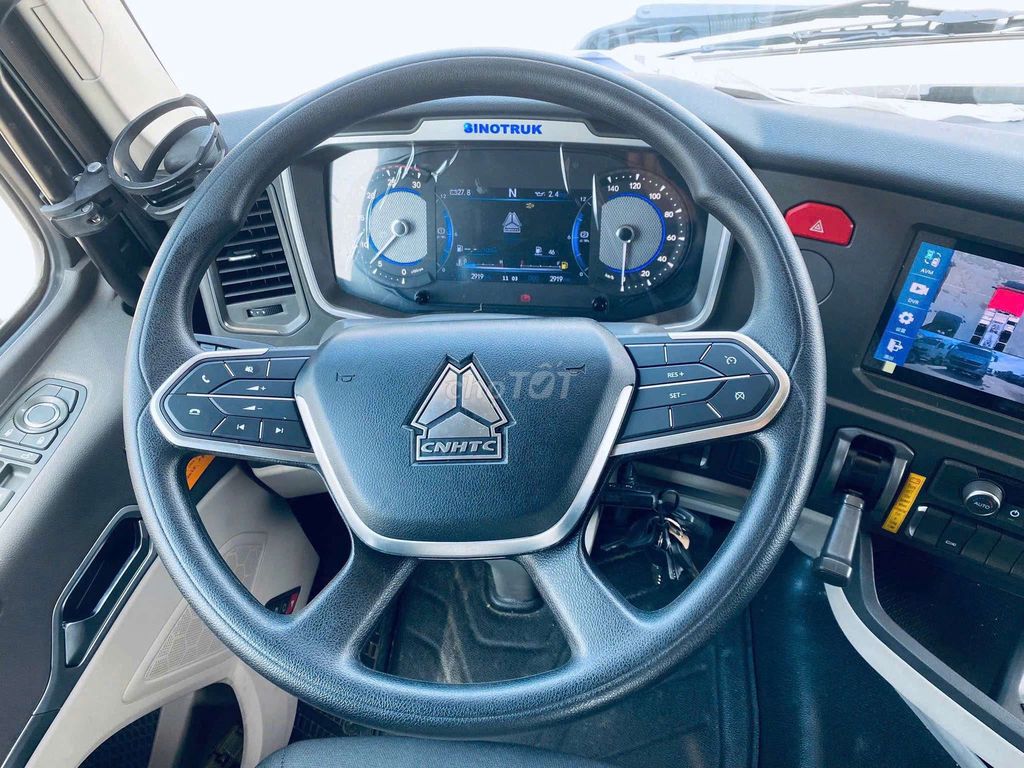 Xe howo 4 chân MAX  Mui Bạt 350hp & 400hp. Mua bán Xe tải, xe ben tại Thành phố Biên Hòa Đồng Nai được đăng bởi Howo vimid hình 13