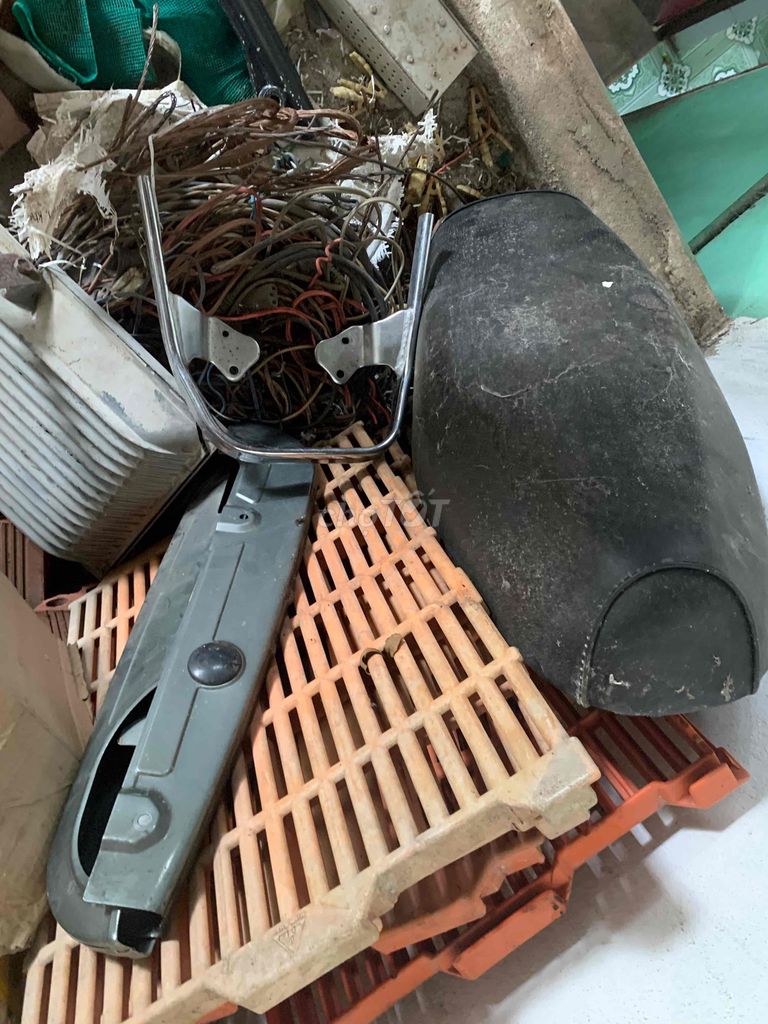 cần bán những món này còn mới cả. Mua bán Phụ tùng xe tại Huyện Trảng Bom Đồng Nai được đăng bởi Trần Khải hình 2