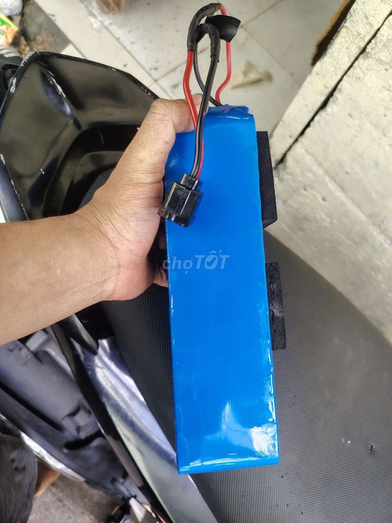 Bán Pin xe đạp điện mua alo em. Mua bán Phụ tùng xe tại Quận 4 Tp Hồ Chí Minh được đăng bởi A út  hình 4
