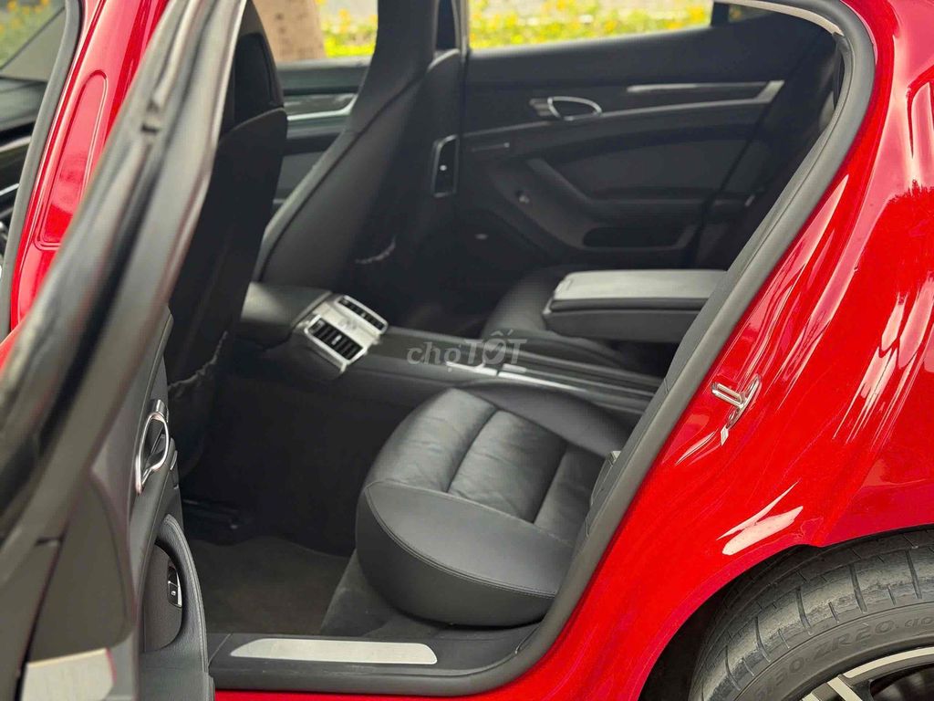 Porsche Panamera 2010 sang chảnh giá bình dân. Mua bán Ô tô tại Quận Cầu Giấy Hà Nội được đăng bởi Cao Quý hình 14