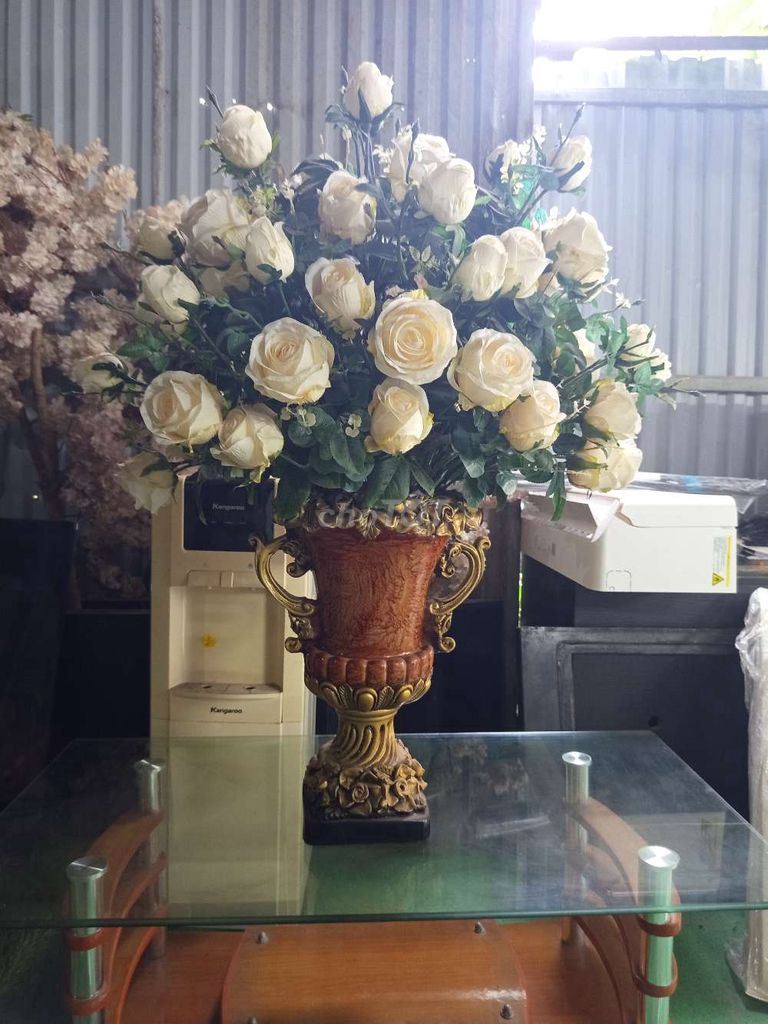 Bình hoa giả Hoa hồng lụa Gốm. Mua bán Cây cảnh, đồ trang trí tại Quận Bắc Từ Liêm Hà Nội được đăng bởi Tổng Kho Đồ Cũ TDV hình 1