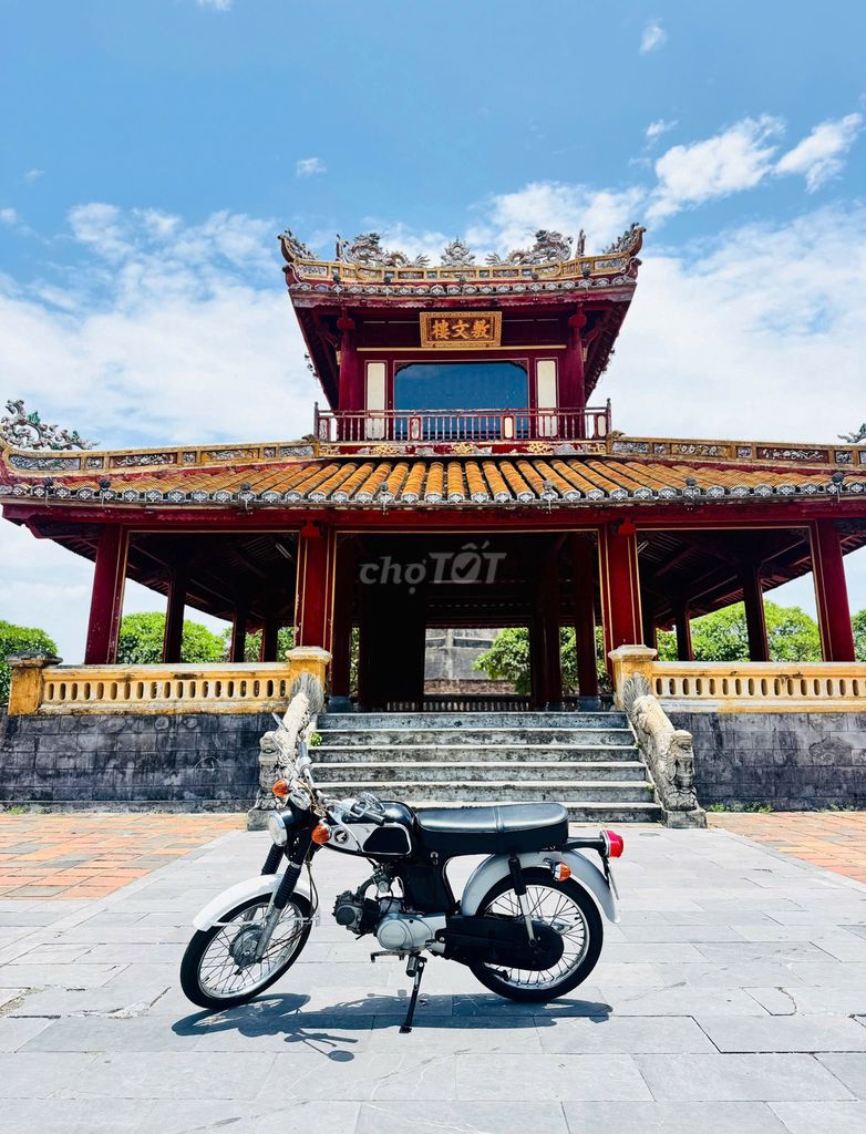 Xe máy 67 Trắng Đen. Mua bán Xe máy tại Thành phố Huế Thừa Thiên Huế được đăng bởi bùi mạnh linh hình 2