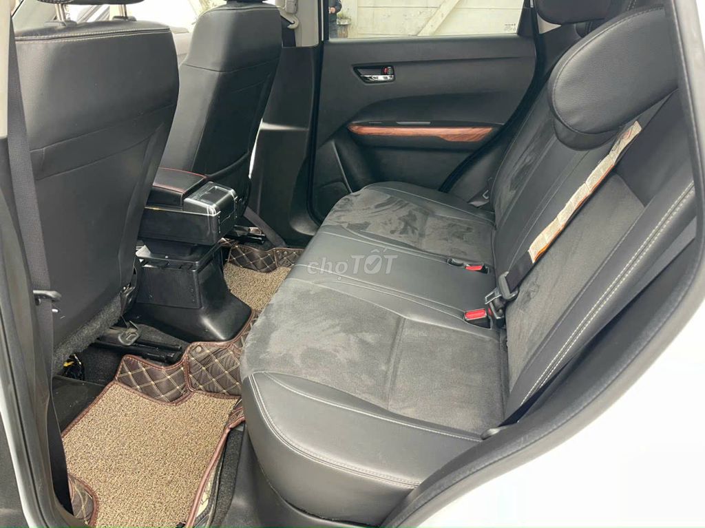 Suzuki Vitara 2016 1.6 AT. Mua bán Ô tô tại Quận Hà Đông Hà Nội được đăng bởi Long Nguyễn Hoàng hình 12