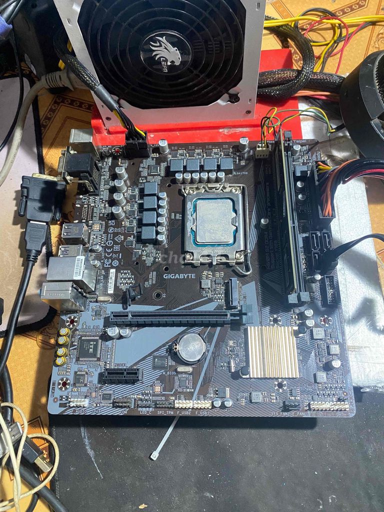 Bo mạch chủ Gigabyte H610 Intel i3-13100F. Mua bán Linh kiện (RAM, Card...) tại Quận Bình Thuỷ Cần Thơ được đăng bởi Nghĩa hình 1