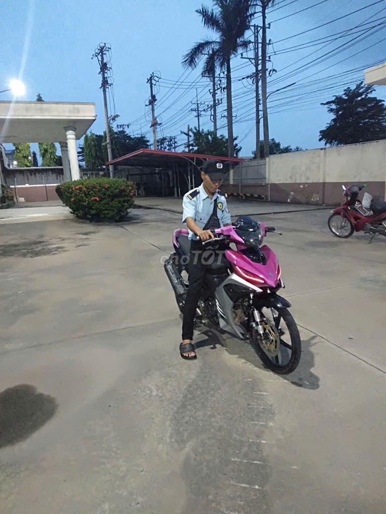 Yamaha Exciter 135LC Hồng Đen Bạc. Mua bán Xe máy tại Huyện Đức Hòa Long An được đăng bởi Bước Độc hình 3