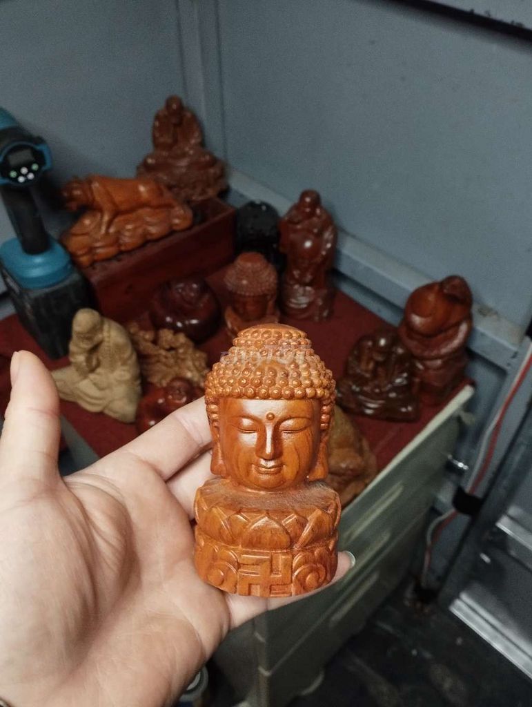 Tượng Phật Gỗ quý 10cm. Mua bán Đồ sưu tầm, đồ cổ tại Quận Hai Bà Trưng Hà Nội được đăng bởi Mr thông  hình 1