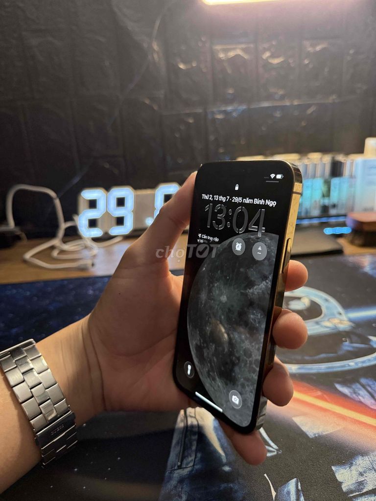 Apple iPhone 12 Pro 256GB Vàng Qt LLA. Mua bán Điện thoại tại Thành phố Thủ Đức Tp Hồ Chí Minh được đăng bởi Phát Hoàng Nguyễn hình 1