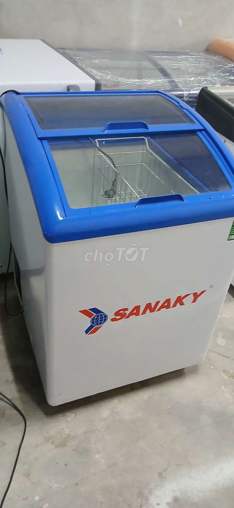 Tủ đông Sanaky 100 lít đã sử dụng tiết kiệm điện. Mua bán Tủ lạnh tại Quận Tân Phú Tp Hồ Chí Minh được đăng bởi Anh Lộc hình 1