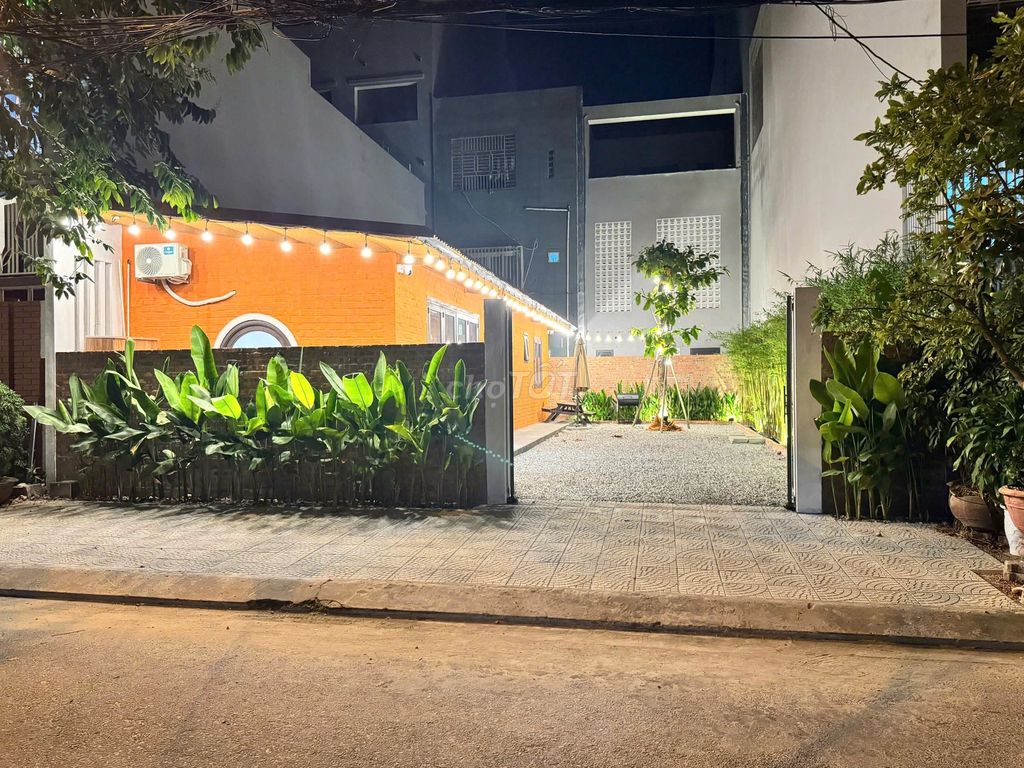 Аренда · 2 комн. · 100 м² · Quận Sơn Trà, ул. Đường Chính Hữu
