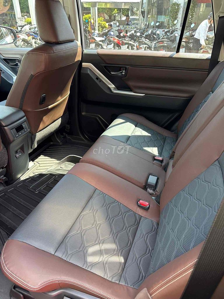 Toyota Innova Cross 2025 - 1300 km. Mua bán Ô tô tại Quận Tân Phú Tp Hồ Chí Minh được đăng bởi TRƯƠNG THANH TUYỀN hình 7