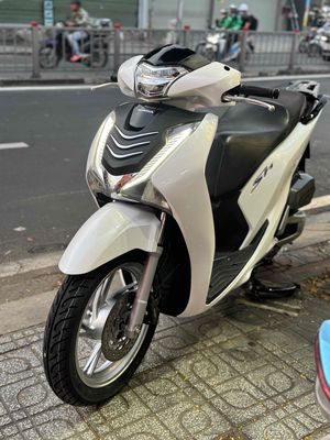 Honda SH 125i 2018 Mẫu cũ đèn LED Trắng
