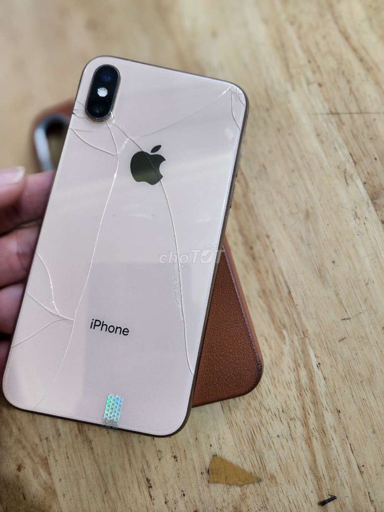 Apple iPhone XS 64GB Vàng Nứt lưng. Mua bán Điện thoại tại Thành phố Thủ Đức Tp Hồ Chí Minh được đăng bởi NT hình 1