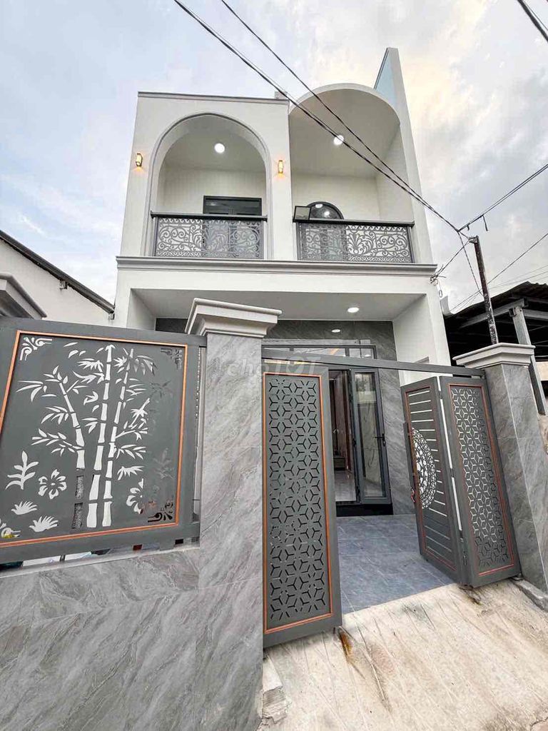 bán nhà lầu phường tân vạn 2ty7 hoàn công