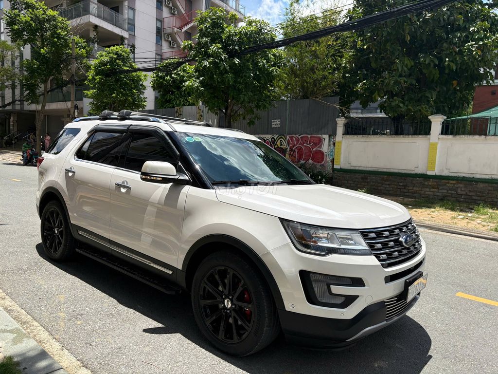 Gia đình bán Ford Explorer 2017 (Odo 29.000km). Mua bán Ô tô tại Thành phố Thủ Đức Tp Hồ Chí Minh được đăng bởi Trần Quốc Vũ hình 1