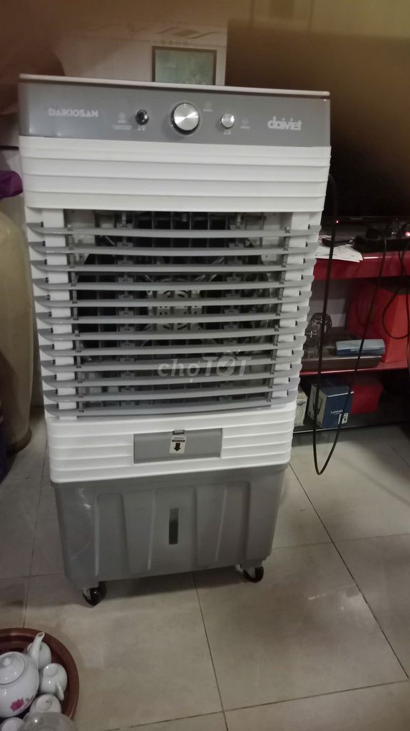 Quạt hơi nước Daikiosan Trắng xám tiết kiệm điện. Mua bán Quạt tại Thành phố Thủ Đức Tp Hồ Chí Minh được đăng bởi Trang hình 1