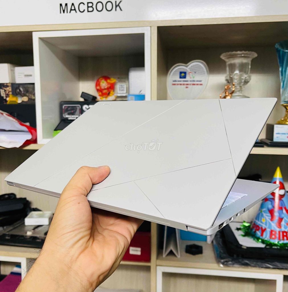 ASUS Zenbook S14 UX5406S U7 32GB/1TB/14" 2.8K OLED. Mua bán Laptop tại Quận Phú Nhuận Tp Hồ Chí Minh được đăng bởi LAPTOP VINA hình 1