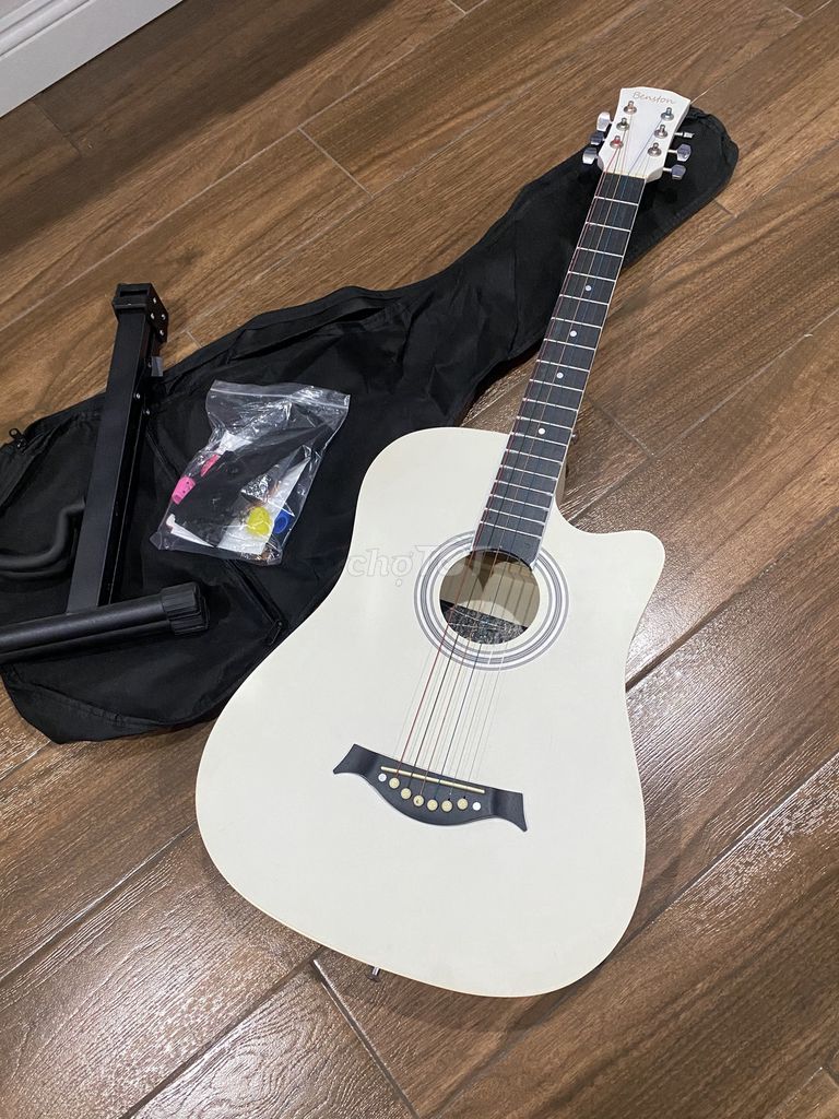 Đàn guitar acoustic Benston Trắng. Mua bán Nhạc cụ tại Thành phố Biên Hòa Đồng Nai được đăng bởi Phương Thúy Nguyễn hình 1