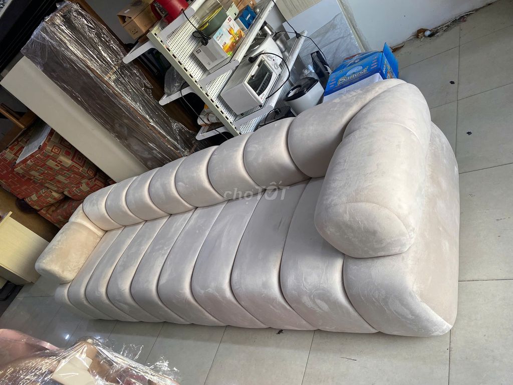 thanh lý sofa nỉ nhung dài 2.8 mét còn rất mới